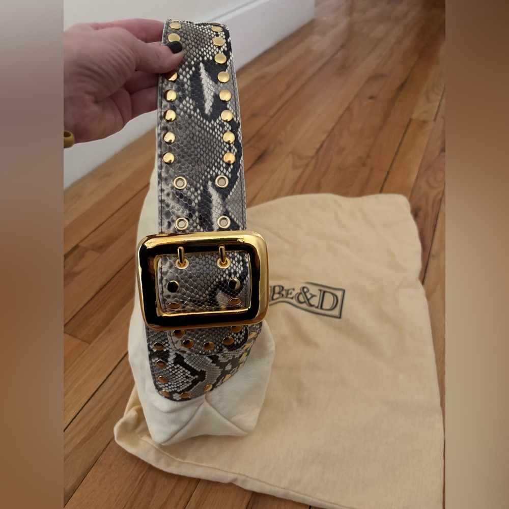 Be & D Off White Leather Clutch with Studded Snakeskin and Gold Hardware Handle. - Picture 3 of 8